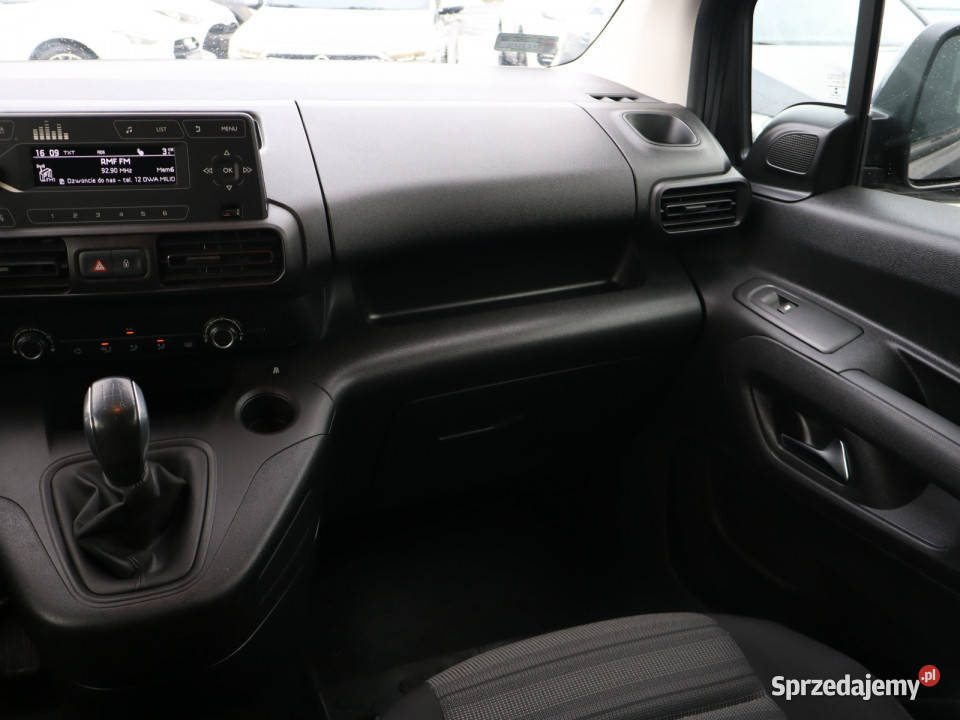 Opel Combo 15 CDTI hak
