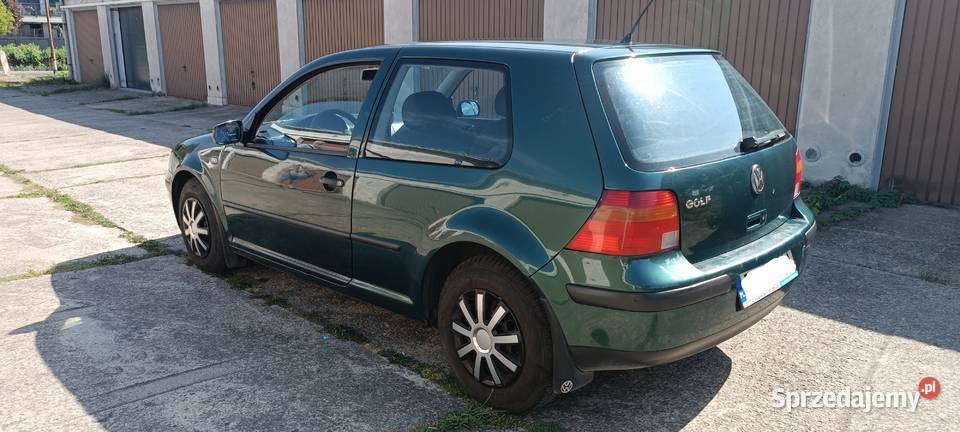 Volkswagen Golf 4 benzyn i gaz długie opłaty nieuszkodzony Piotrków Trybunalski