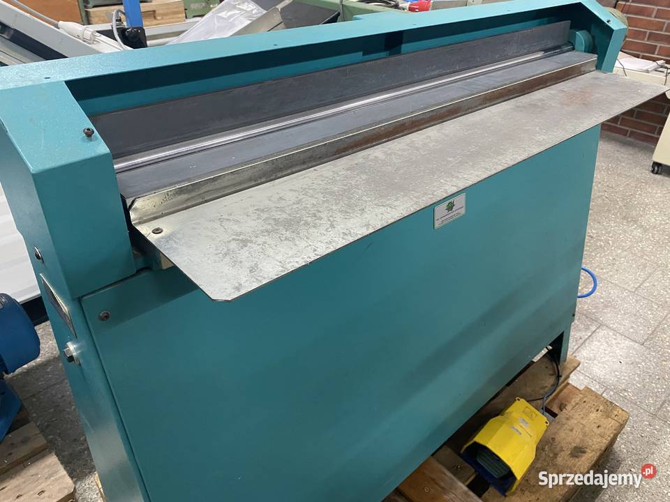 Urządzenie do zaginania krawędzi CMC Pyxis Produkcja