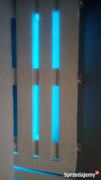 Modne łóżko z palet na wymiar Led w twojej usługi budowlane