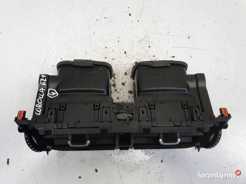 Toyota Corolla XII E21 ŚRODKOWA KRATKA NAWIEWU Kratki nawiewu Rudka