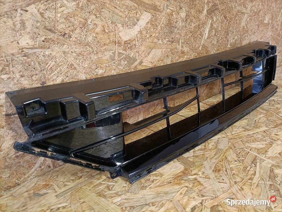 FORD KUGA MK3 STLINE KRATKA DOLNA ZDERZAK PRZÓD osobowe Pleszew