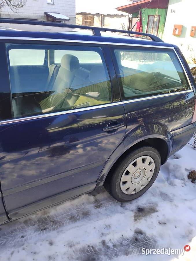 Wv pasat 2002 r74kw kombi welurowa tapicerka Passat Iwaniska