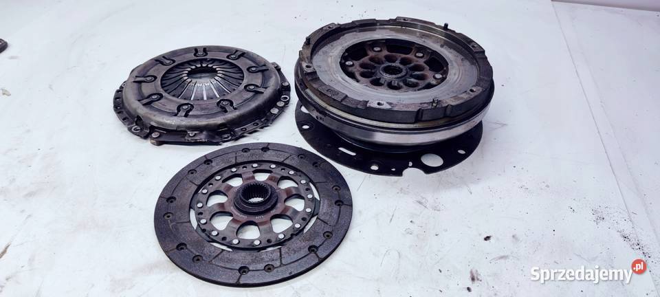 SPRZĘGŁO KOŁO DWUMAS AUDI A4 A5 18TFSI Przystajń sprzedam