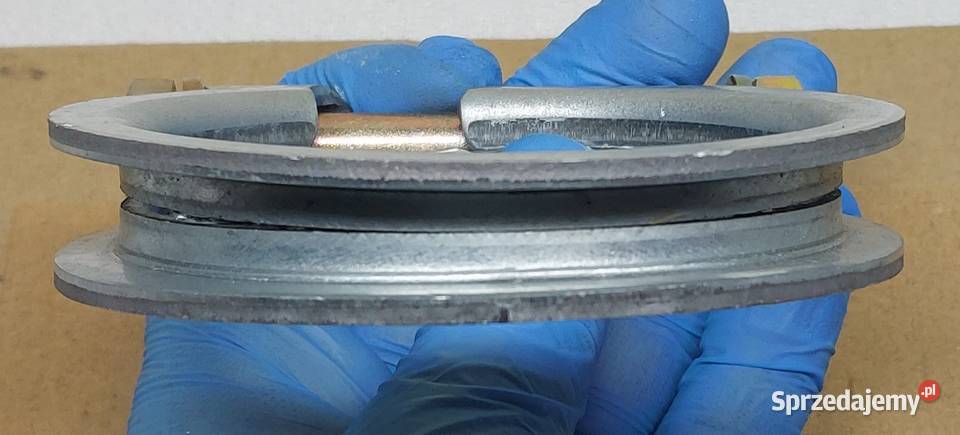 OBEJMA RURY WYDECHOWEJ VOLVO R74 120 mm Części samochodowe Mielęcin