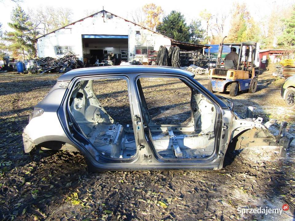 PRÓG SŁUPEK PRAWY BOK ZMW SUZUKI SWIFT VI MK8