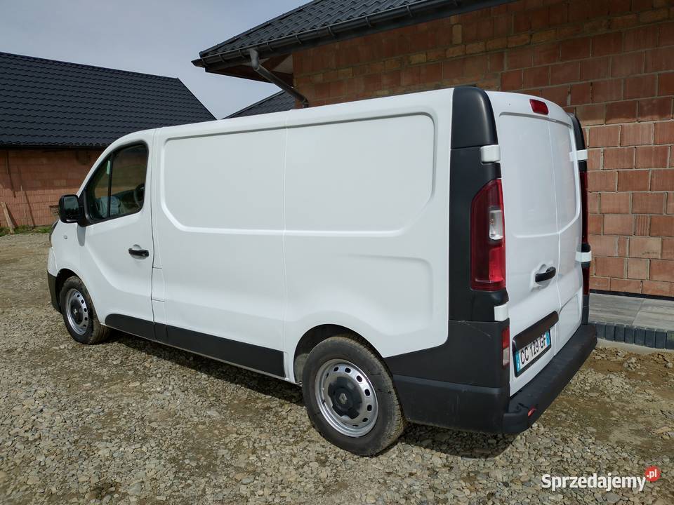 Renault Trafic L1H1 furgon blaszak bus Łęki Górne
