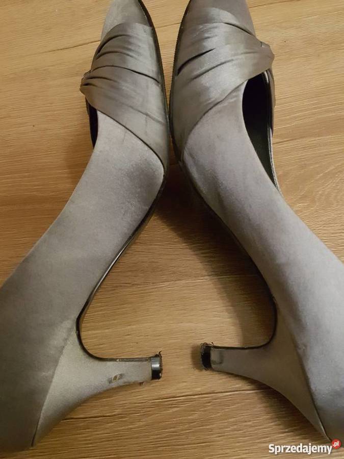 BUTY na obcasie czółenka satynowe półbuty 25cm Czółenka wielkopolskie Złotniki
