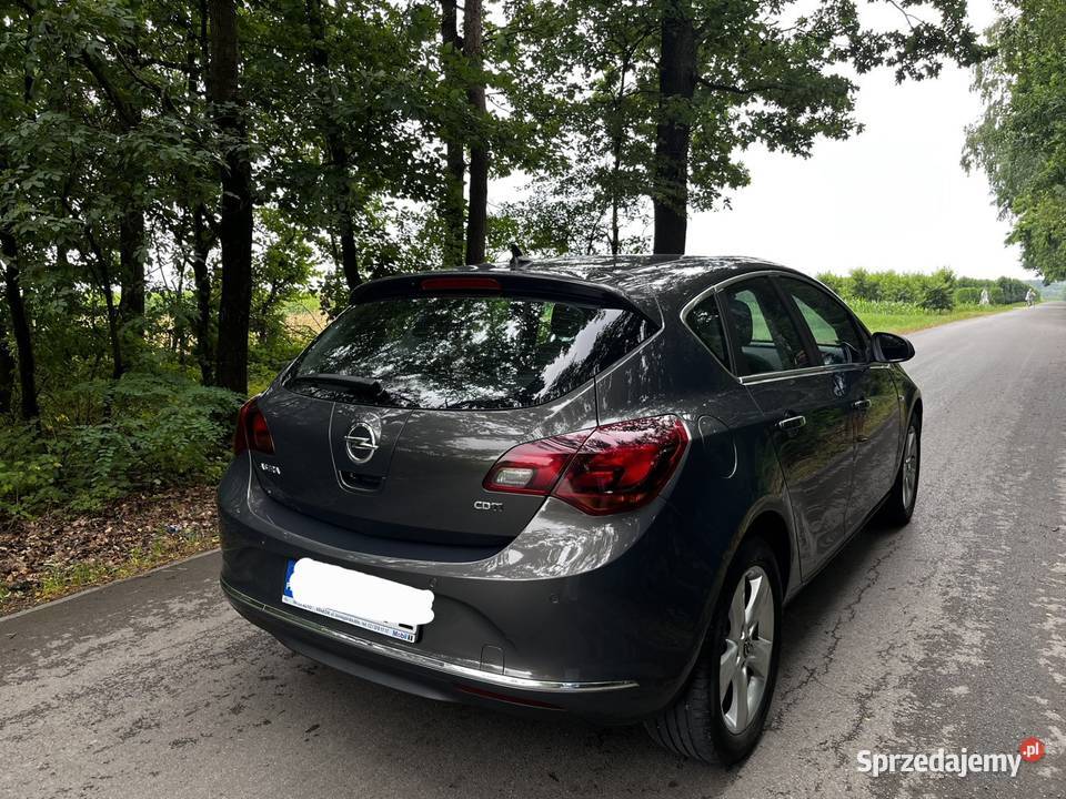 Opel Astra J Sandomierz