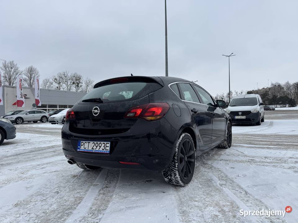 Opel Astra J 14T 140 2010 Szczecinek