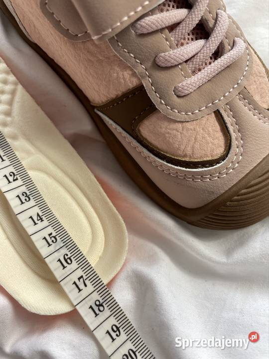 Buty sportowe dziewczęce r26 175 NOWE różowe