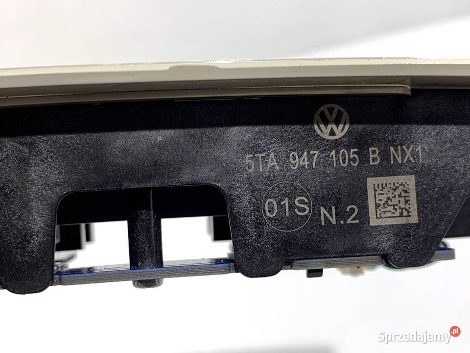 LAMPA SUFITOWA VW PASSAT B8 5TA947105B Kombi