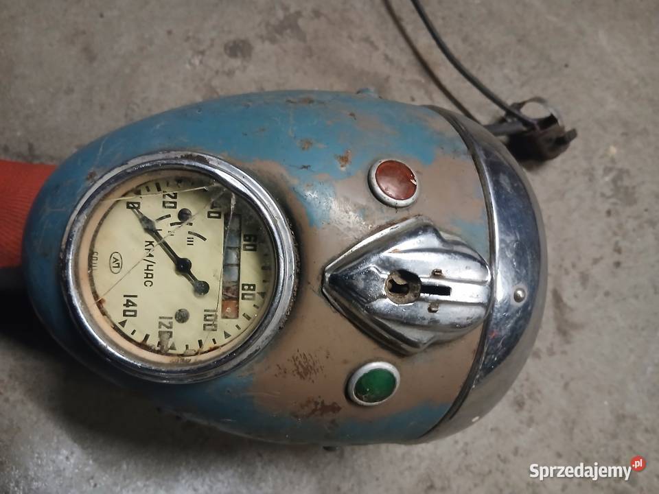 Iż 56 lampa kompletna przednia pomorskie Łebno
