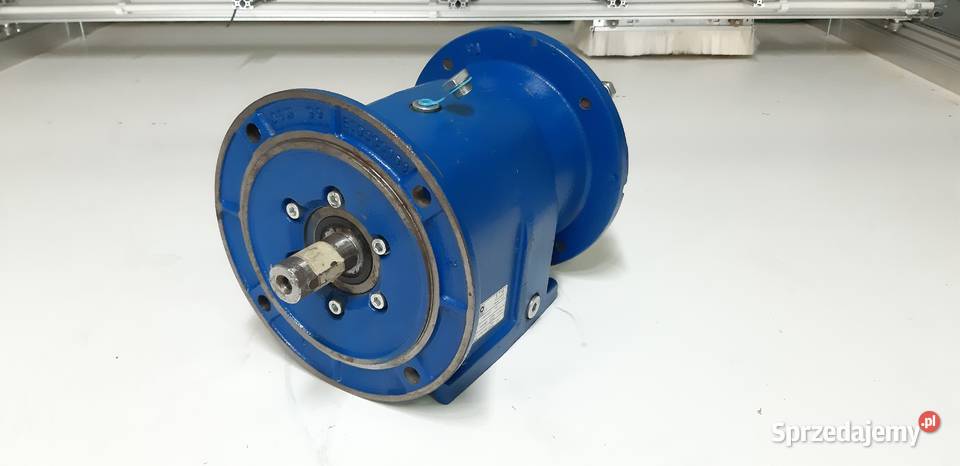 Reduktor walcowy STM AMP 602 1221 P100B5 30 M1 Rajsko