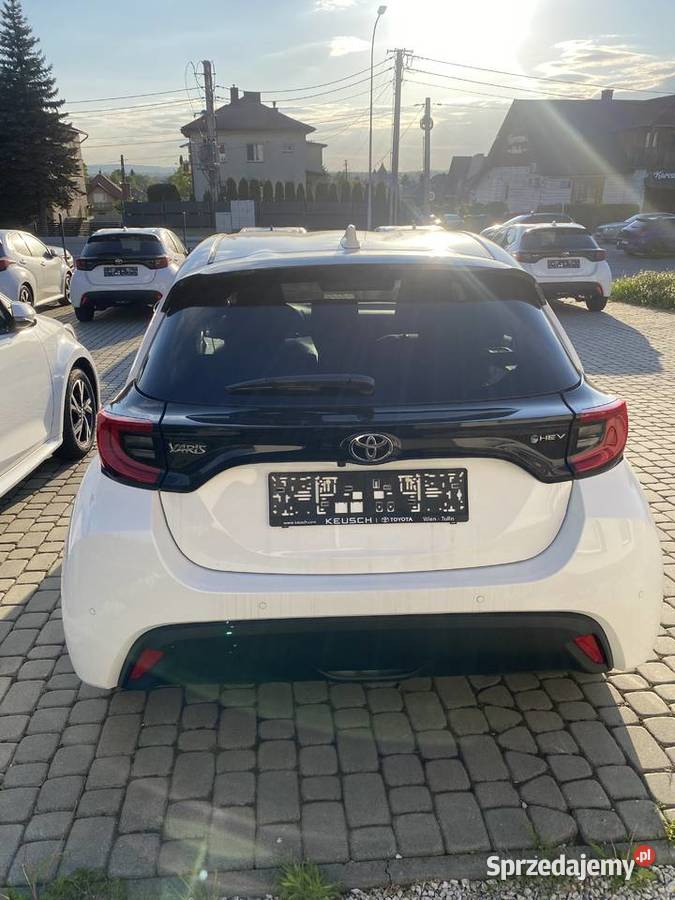 Toyota Yaris Style Hybrid NOWY 2025 95k PLN Rzeszów