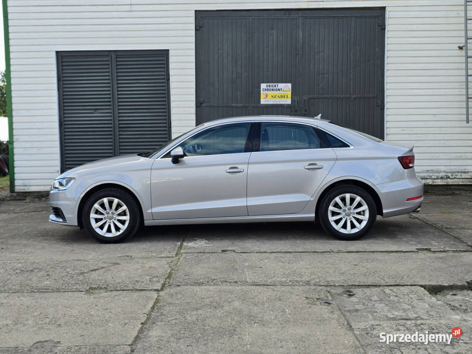 Audi A3 sedanoryginalny lakierślicznaserwis 8V serwisowany w ASO Białogard sprzedam