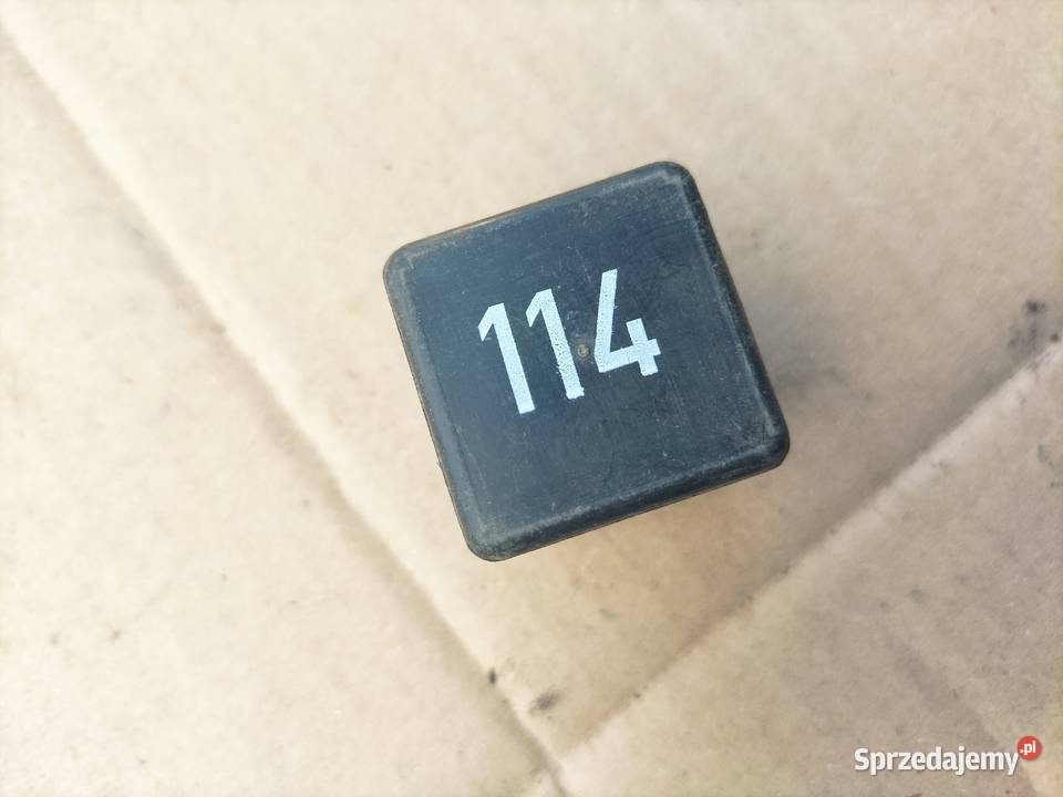 PRZEKAŹNIK 114 701959141A 12V Kamień-Kolonia