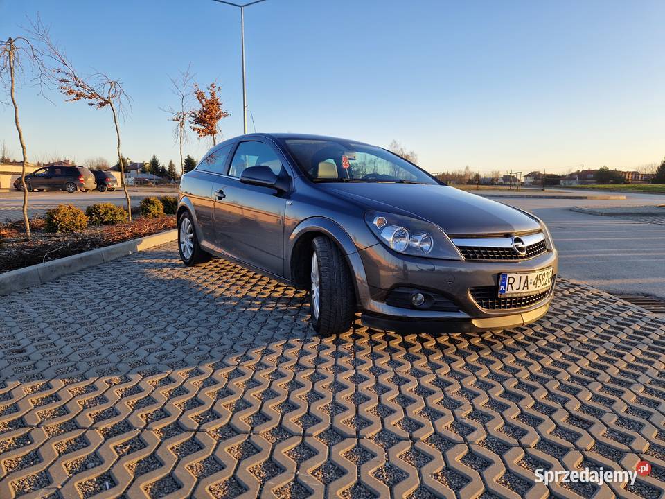 Opel Astra 2009r LPG 1400cm3 Astra Jarosław