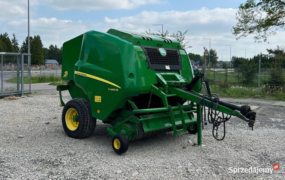 Prasa John Deere F440M 440 MaxiCut 2015r Ćmiłów