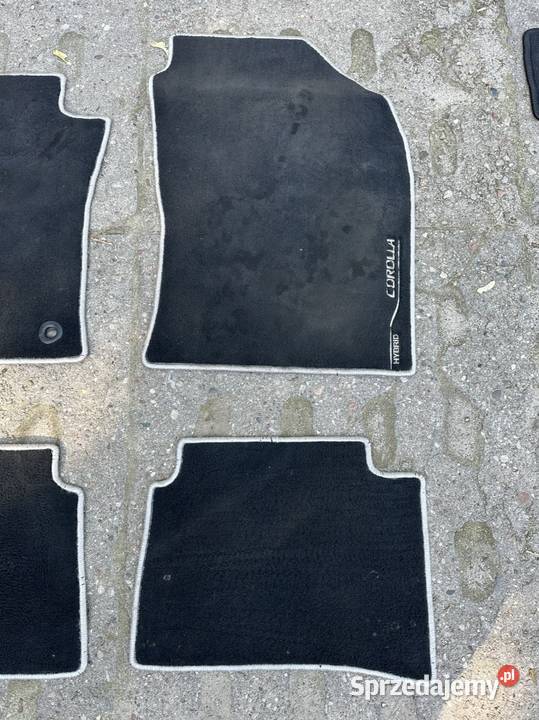 Toyota Corolla Sedan Kombi dywaniki welurowe OE Gdańsk