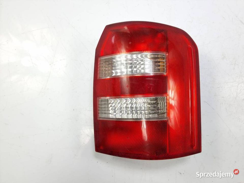 LAMPA PRAWA TYŁ AUDI A2 osobowe