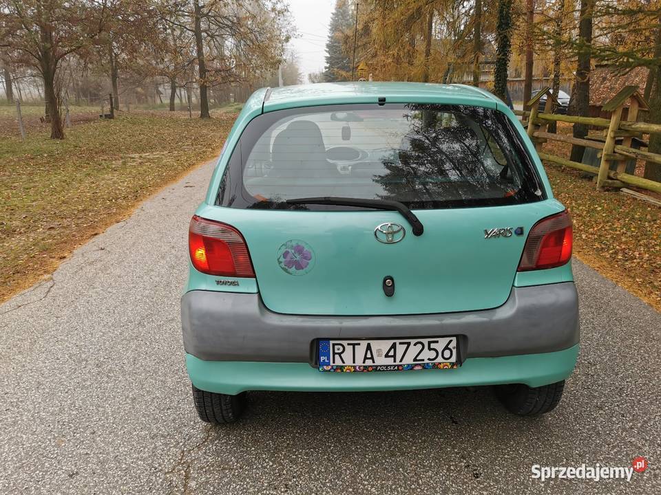 Toyota Yaris 10 benzyna niski przebieg 60KM Mielec