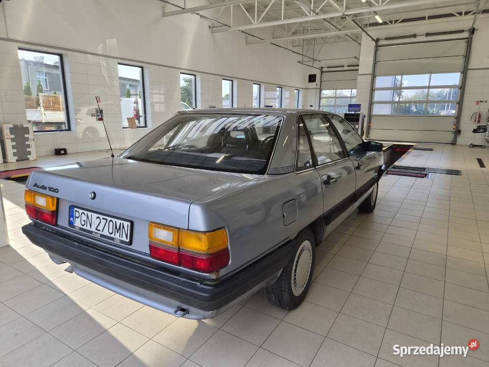 Sprzedam Audi 100 18 benzyna 1983 zarejestrowany Gniezno