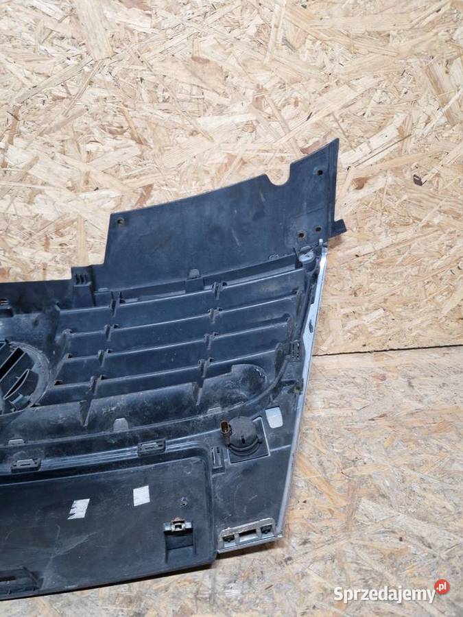 Vw passat b6 grill atrapa chłodnicy PDC osobowe Złotoryja