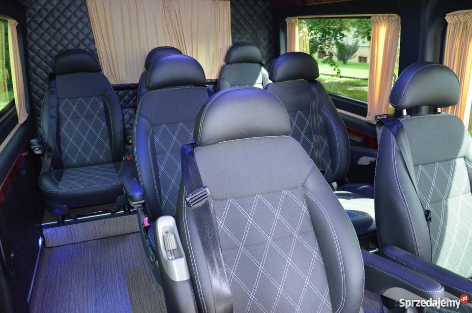 Przewóz osób BUS 81 wyposażenie VIP Wynajem Busa Tarnowskie Góry