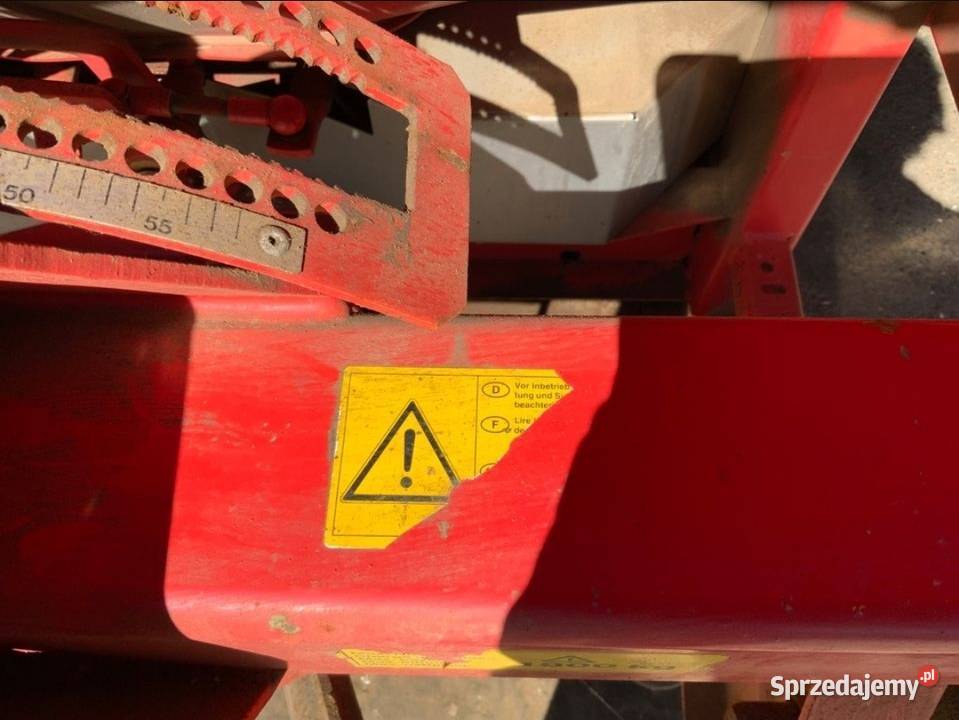 Rozsiewacz do nawozu Rauch MDS 901 stan nieuszkodzony Domaradz sprzedam