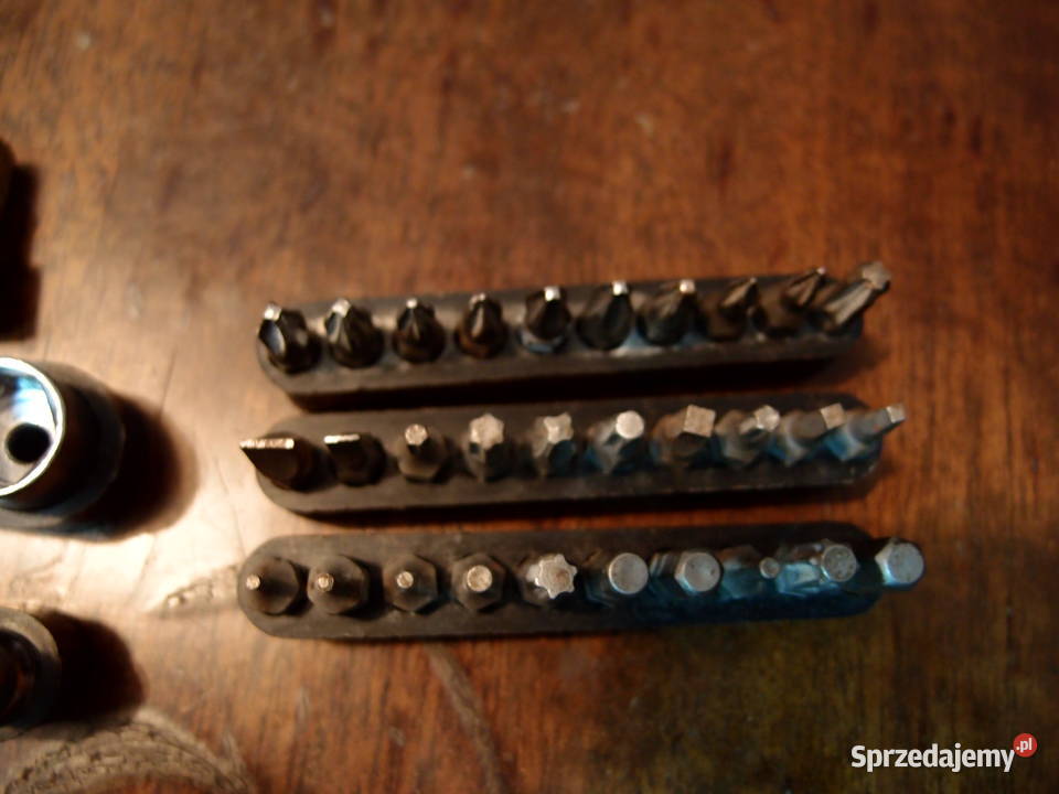 Zestaw kluczy nasadkowych wkrętak wielofunkcyjny Łódź sprzedam
