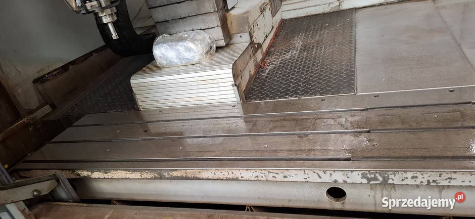 Centrum obróbcze pionowe CHIRON FZ 22L śląskie Tarnowskie Góry sprzedam