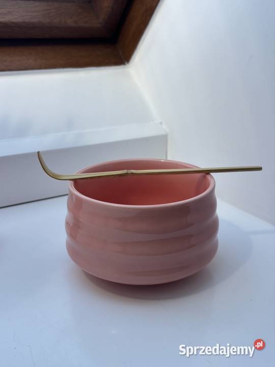 Różowy zestaw matcha 4 elementy na prezent Gdańsk