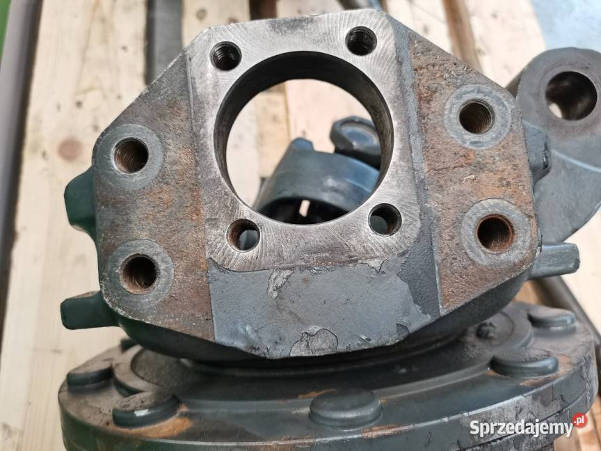 Zwolnica Zwrotnica Półoś Kubota H 7151 Wilkowo