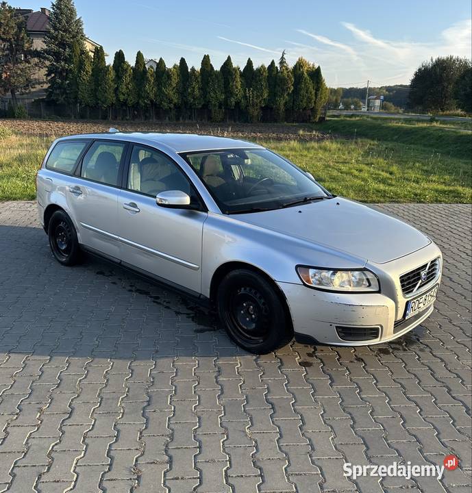 Volvo v50 16 diesel 2009r Pilzno