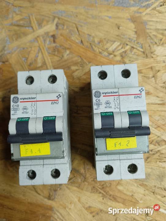 Sprzedam różne akcesoria Części i akcesoria Gniezno sprzedam