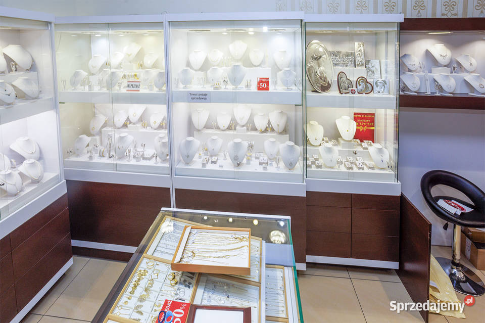 Sprzedam wyposażenie salonu jubilerskooptycznego