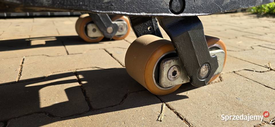 Paletowy wózek widłowy elektryczny Toyota SWE z Kraków sprzedam