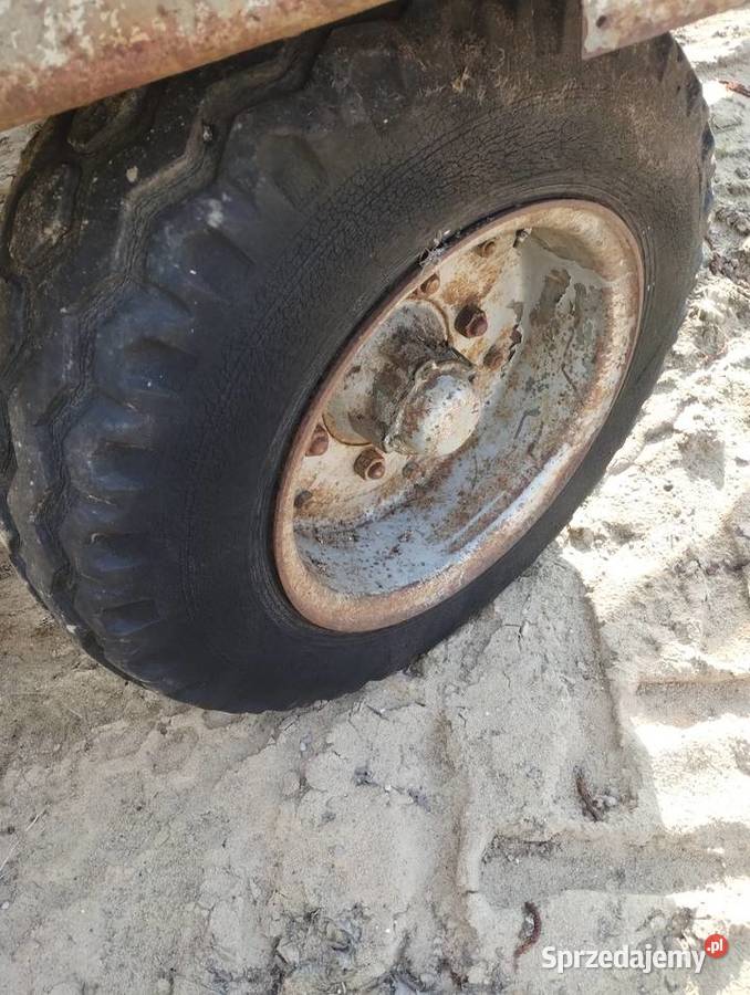 Koła 10 do rozrzutnika przyczepy Zambrów