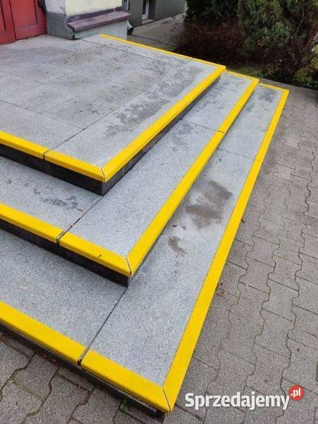 Antypoślizgowa listwa na schody wym 55x55 mm dł