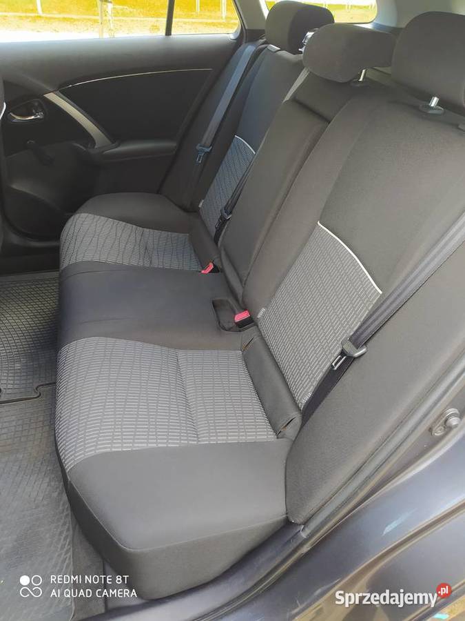 Toyota Avensis 18 BenzynaLPG 2014 Kombi Białystok sprzedam