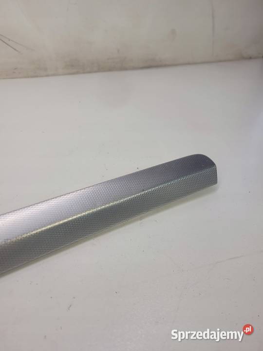 LISTWA DEKORY DRZWI PRAWY TYŁ AUDI Q7 4L0867420 Pozostałe Przystajń
