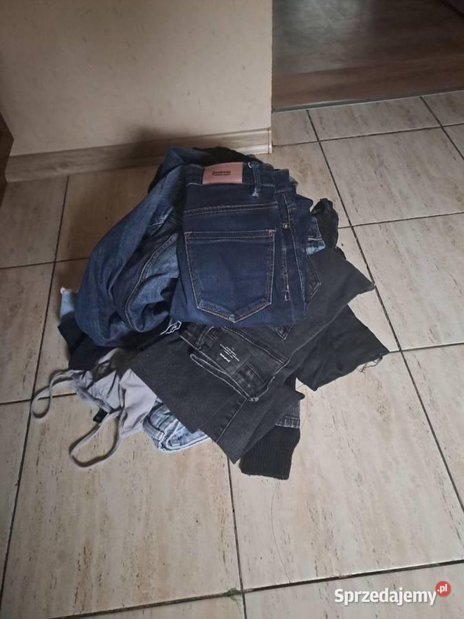 Komplet ubran damskich mlodziezowych XS Rozmiar 34(XS) podkarpackie Dynów sprzedam