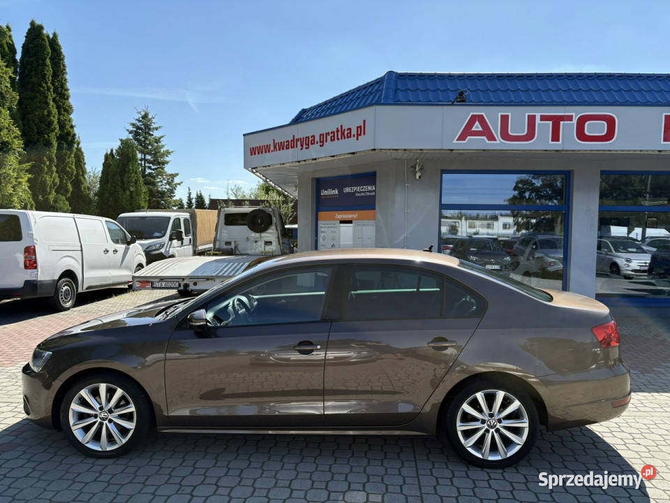 Volkswagen Jetta Rezerwacja A6 2010 4/5