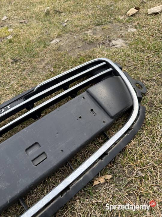Grill przednia kratka chrom Peugeott 508 2011 Części samochodowe Wojsławice sprzedam