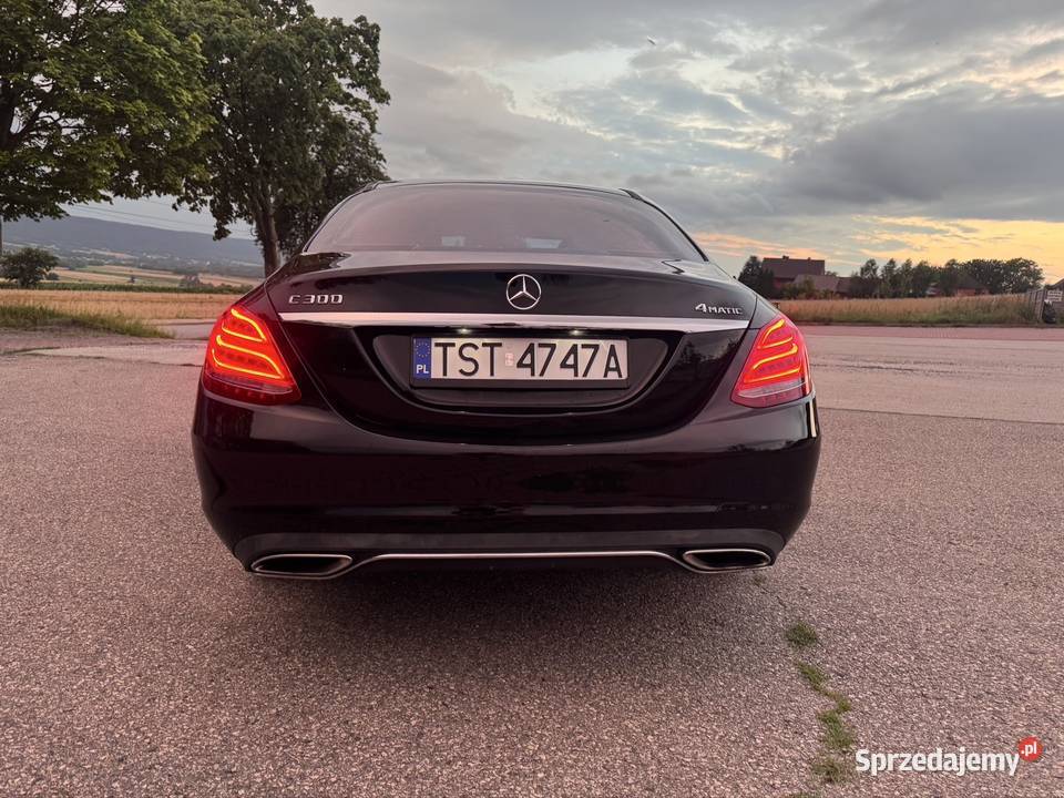 Mercedes c300 w205 4matic 20 benzyna benzyna Starachowice sprzedam