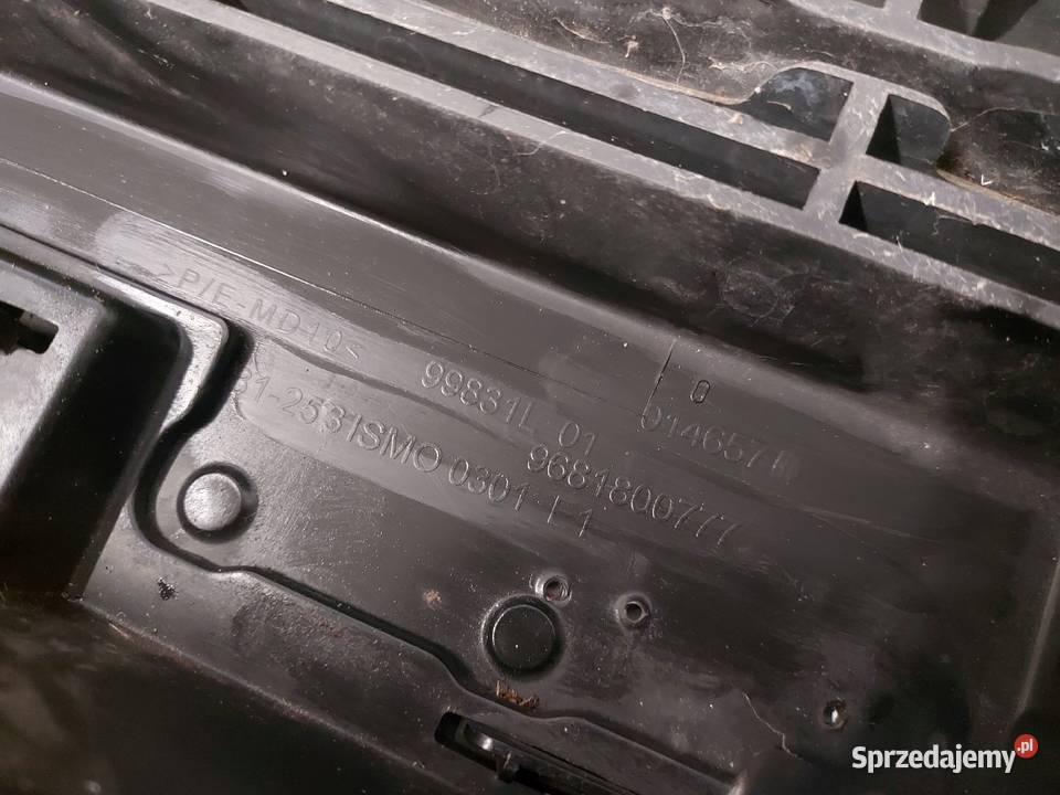 CITROEN C3 PICASSO 12r zderzak przód 9681800777 osobowe sprzedam