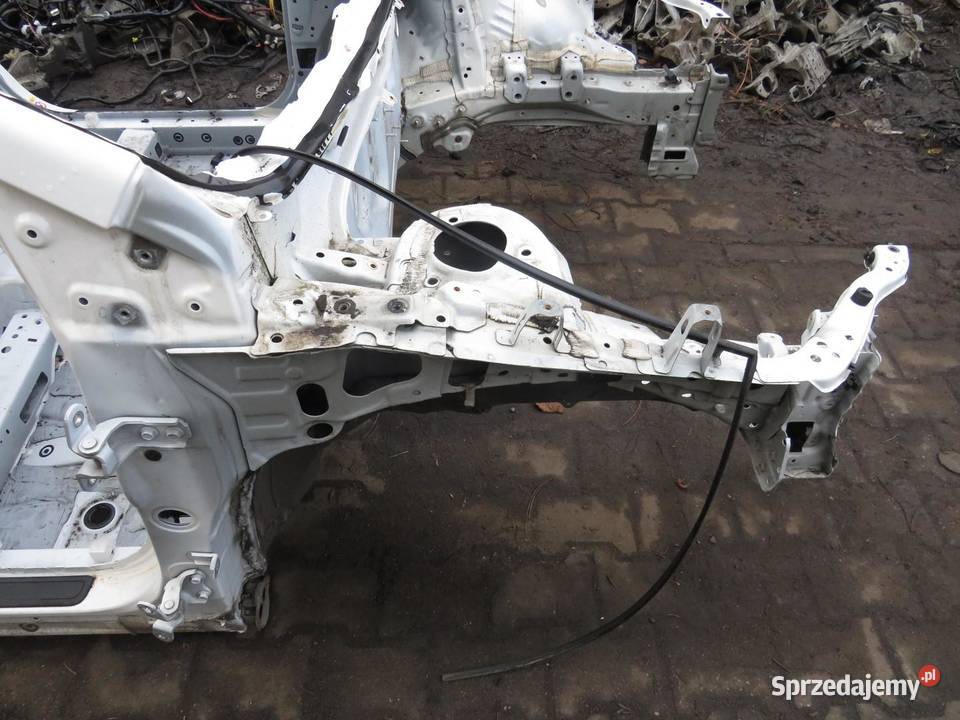 ĆWIARTKA PODŁUŻNICA PRAWY PRZÓD 040 AVENSIS T27