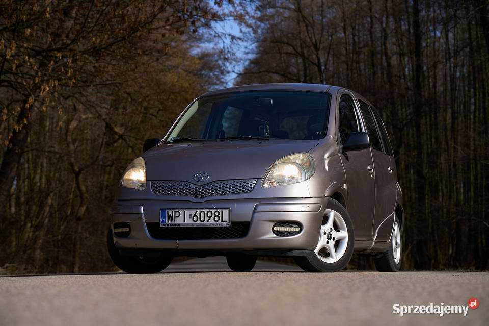Toyota Yaris 14 D4D 2004 Klima Świeże opony stan Yaris Verso