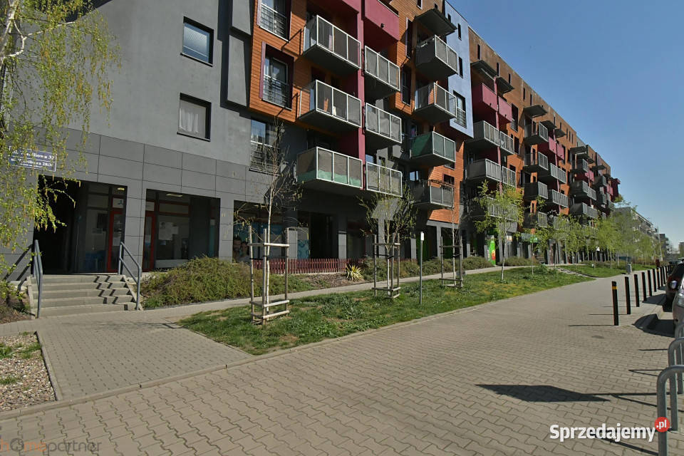 Sprzedam mieszkanie 574m2 3 pok Wrocław Kminkowa własność